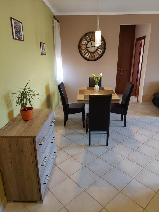 Samuci Apartman Хайдусобосло Экстерьер фото