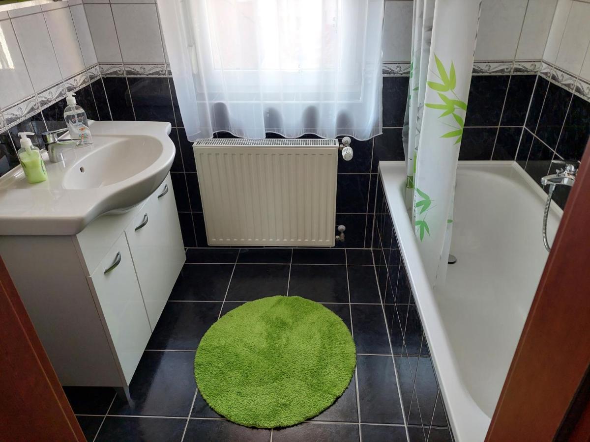 Samuci Apartman Хайдусобосло Экстерьер фото