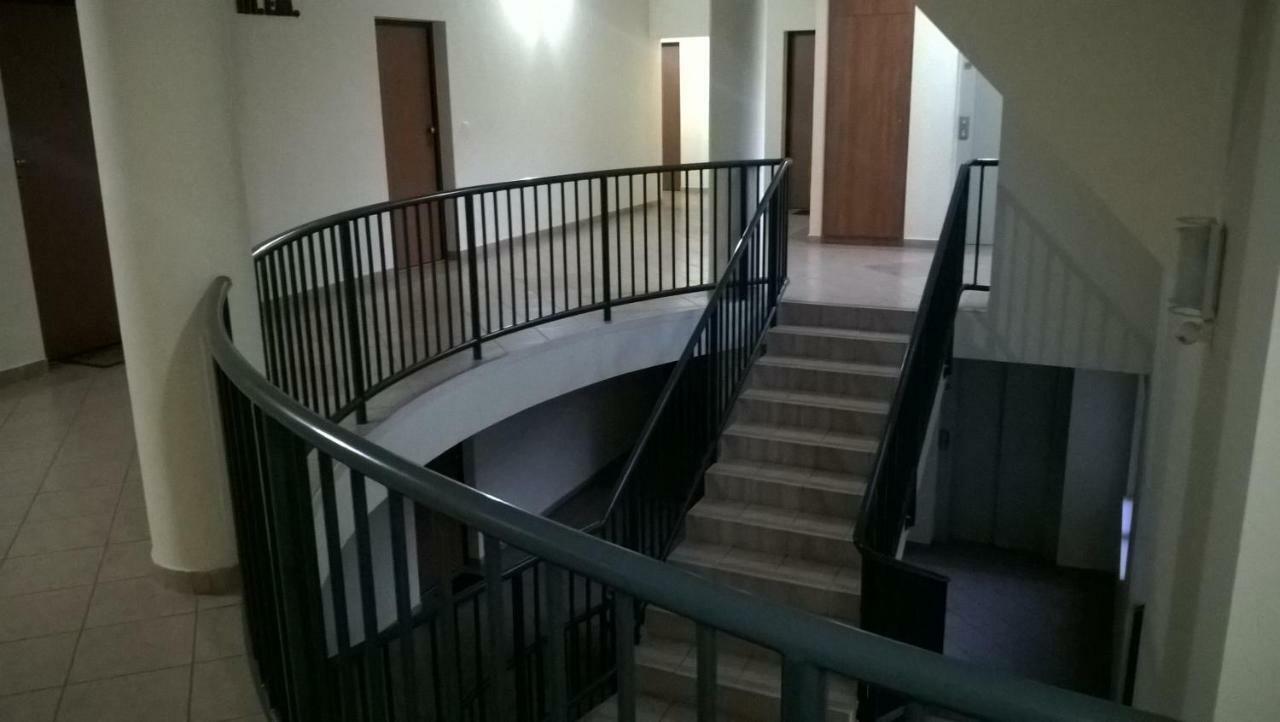 Samuci Apartman Хайдусобосло Экстерьер фото
